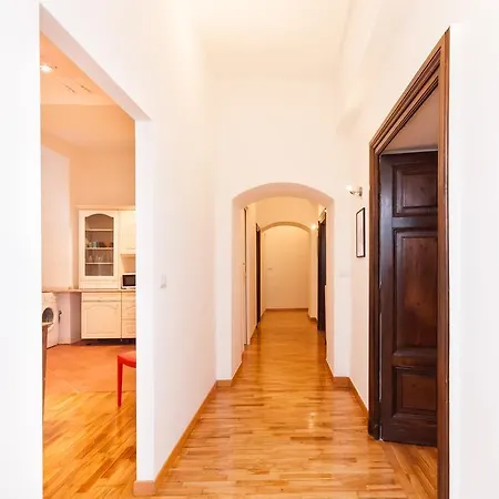 Maison Gracchi Rom
